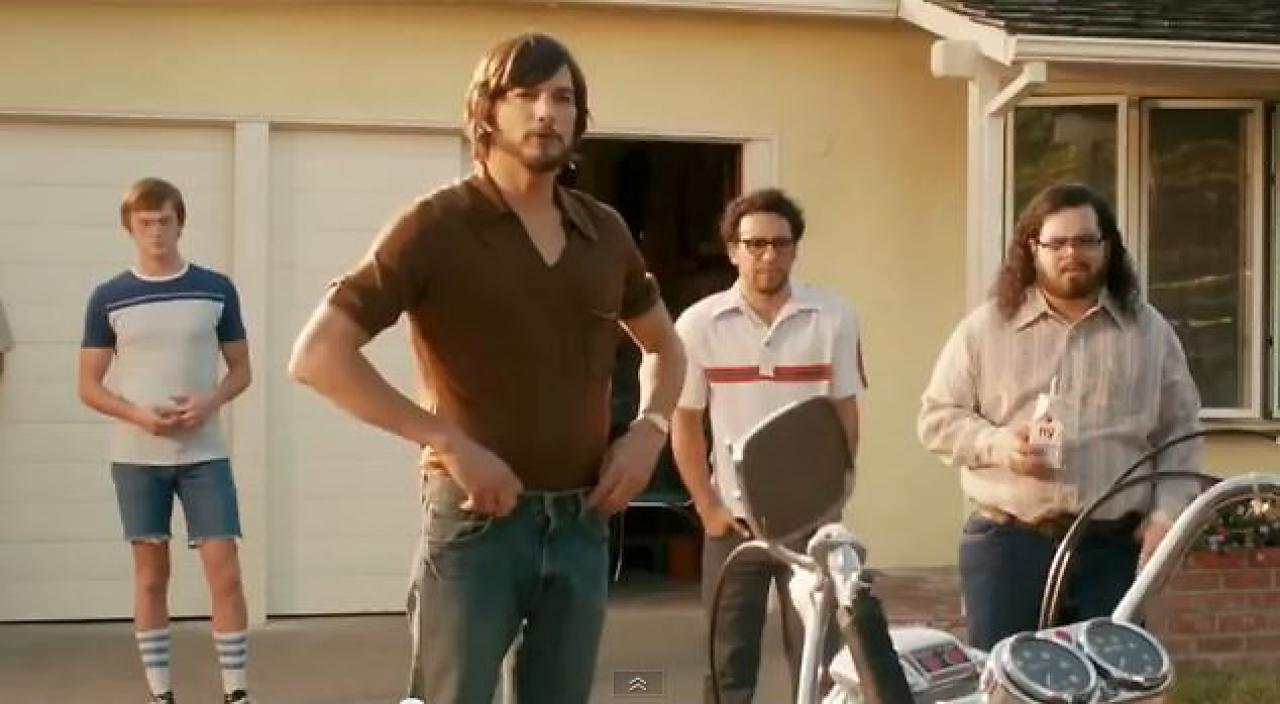 ashton-kutcher-jobs-screenshot-heimkinoraum